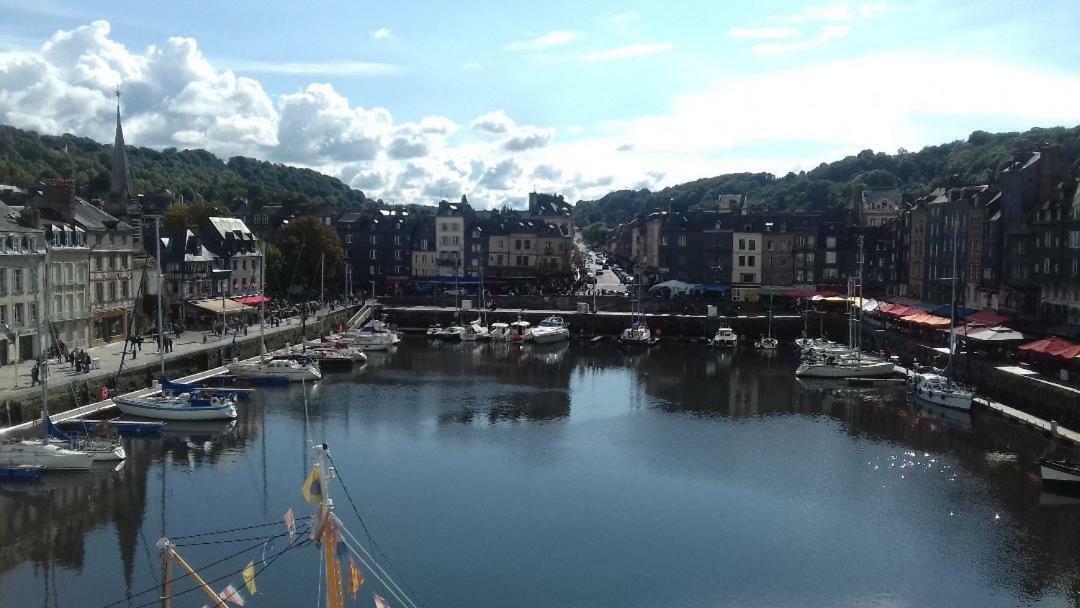 La Petite Cabane Du Pecheur Honfleur Eksteriør bilde
